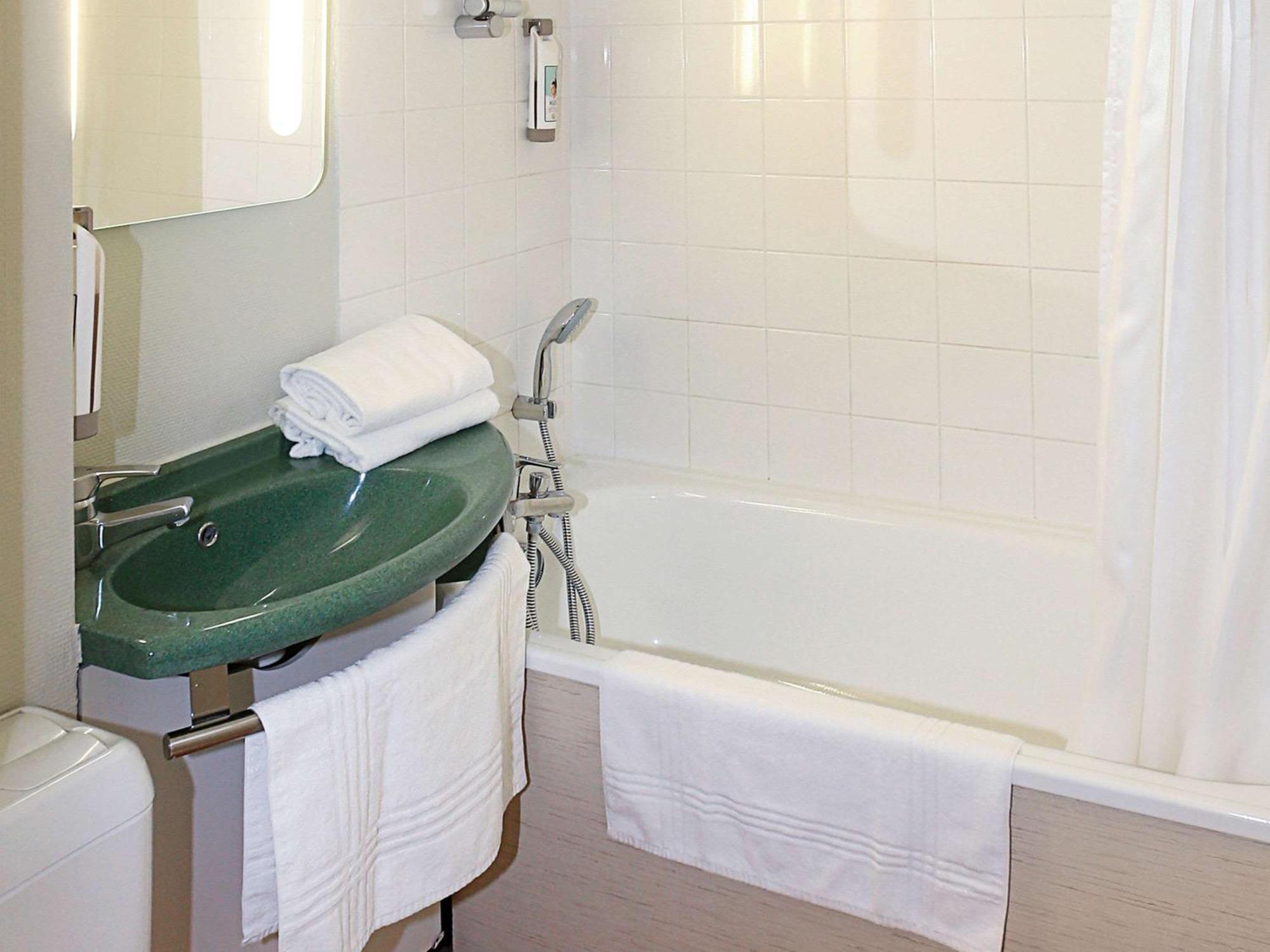 Ibis Auxerre Sud Hotel Venoy Buitenkant foto