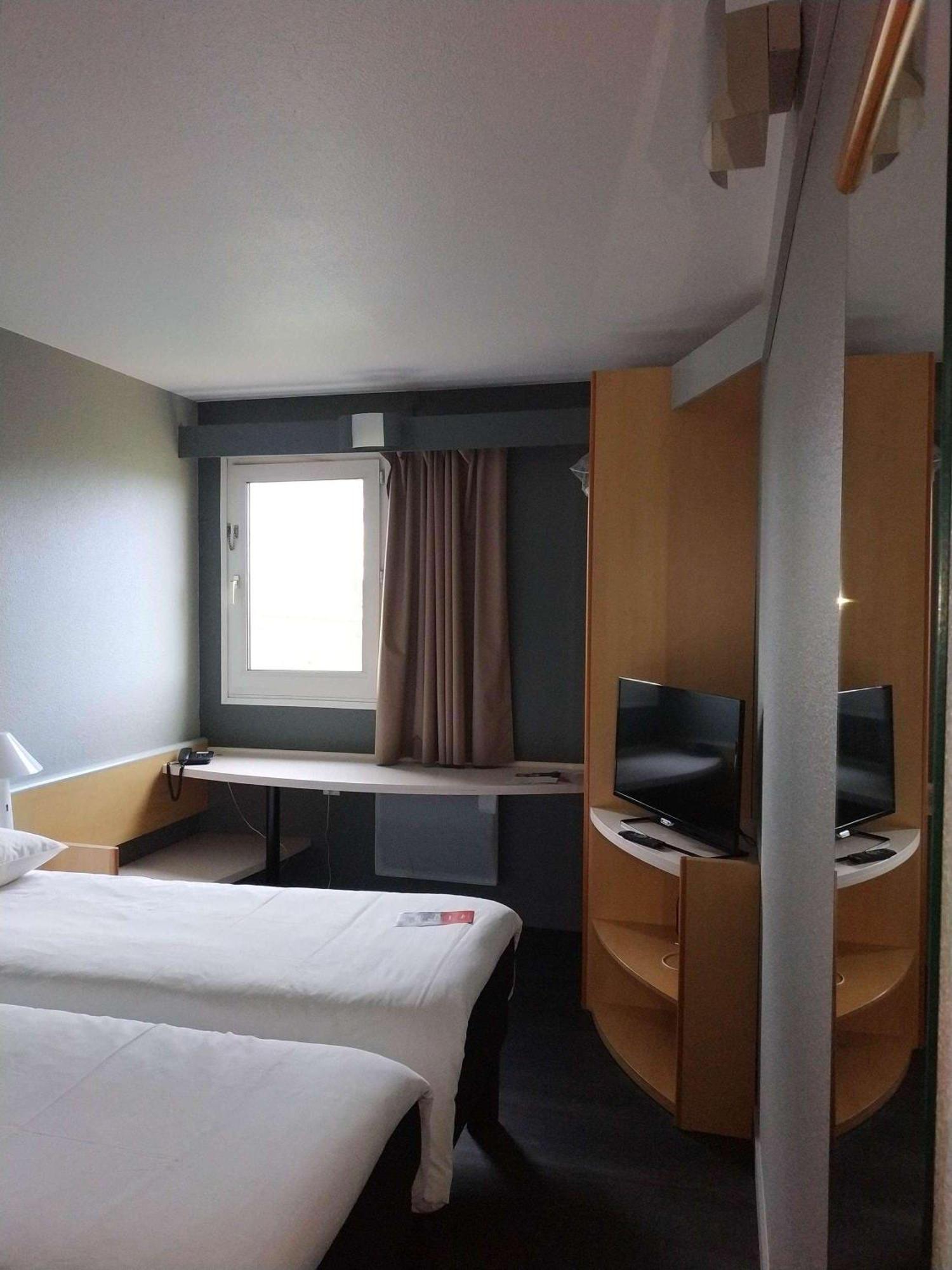 Ibis Auxerre Sud Hotel Venoy Buitenkant foto