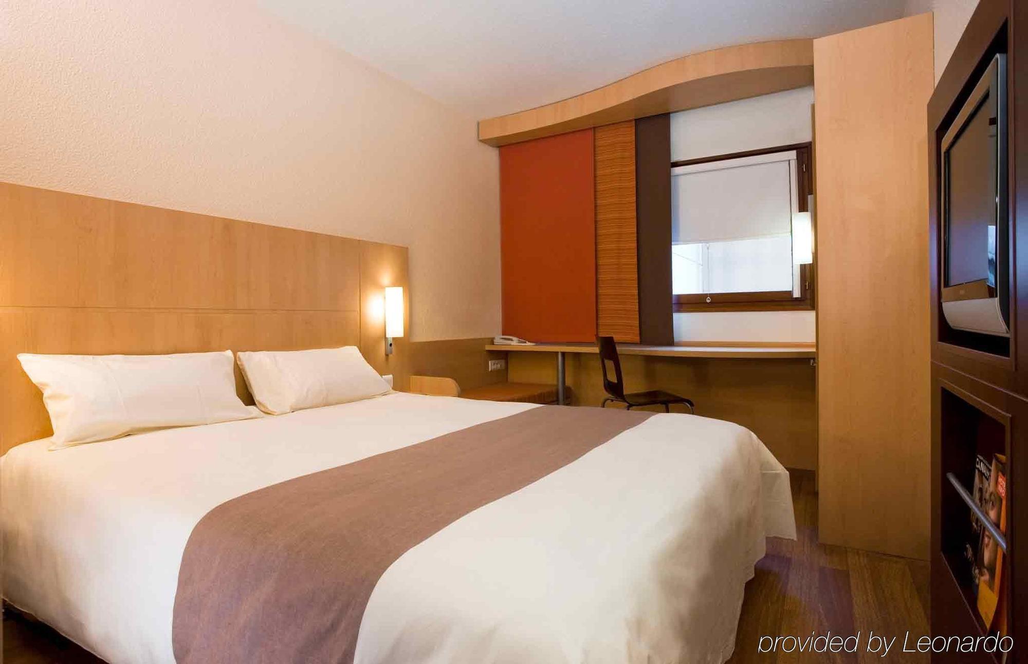 Ibis Auxerre Sud Hotel Venoy Buitenkant foto